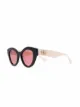 Imagem 2 de Gucci Eyewear Óculos de sol gatinho com duplo G