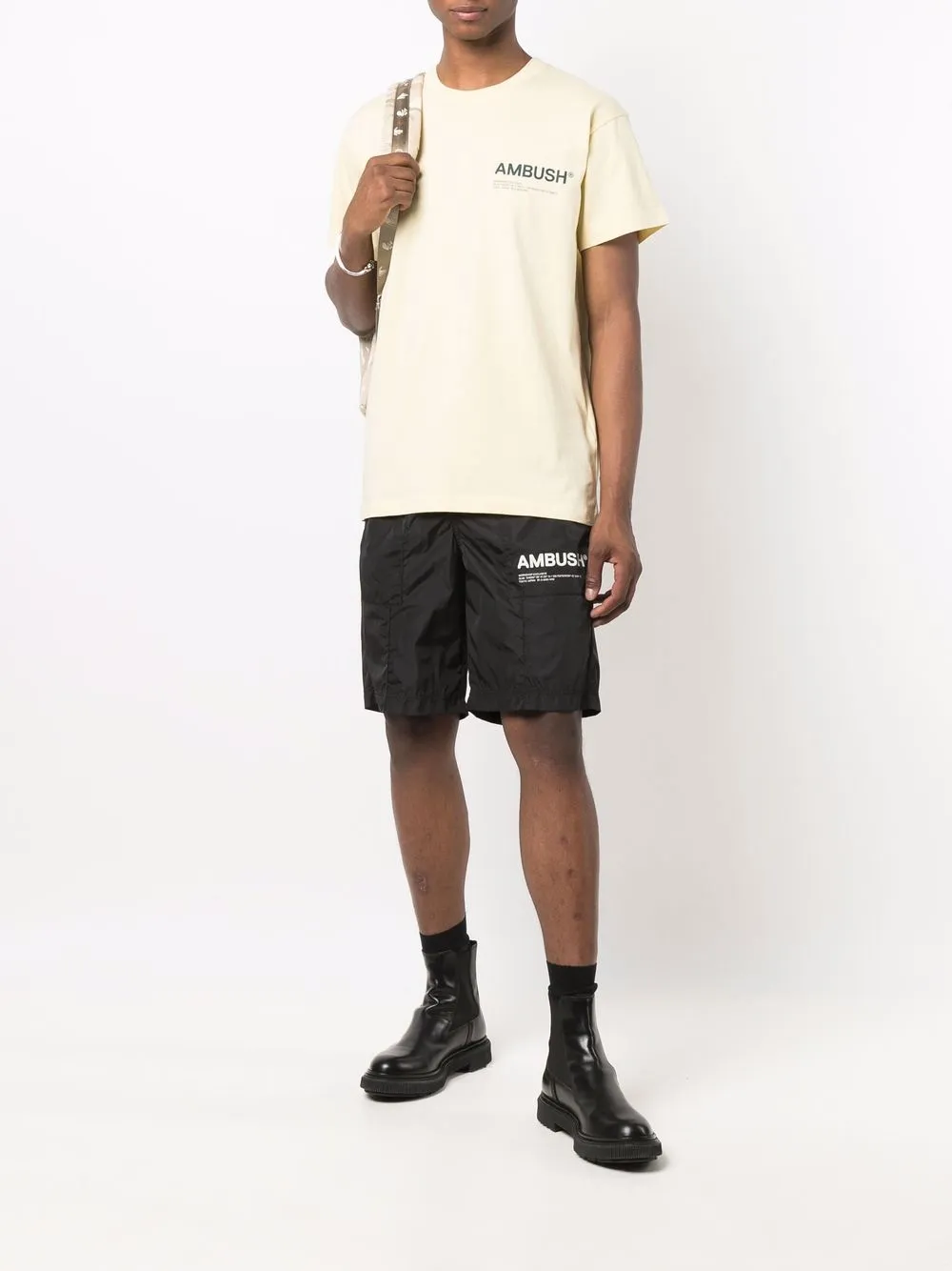 AMBUSH playera con logo estampado | Playeras | Image 2