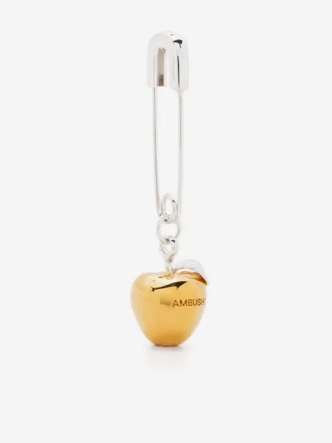 AMBUSH arete con dije de manzana