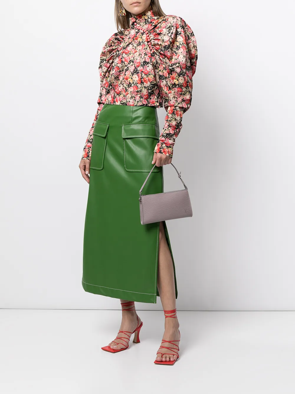 фото Louis vuitton сумка épi pochetochete accessoires 2001-го года