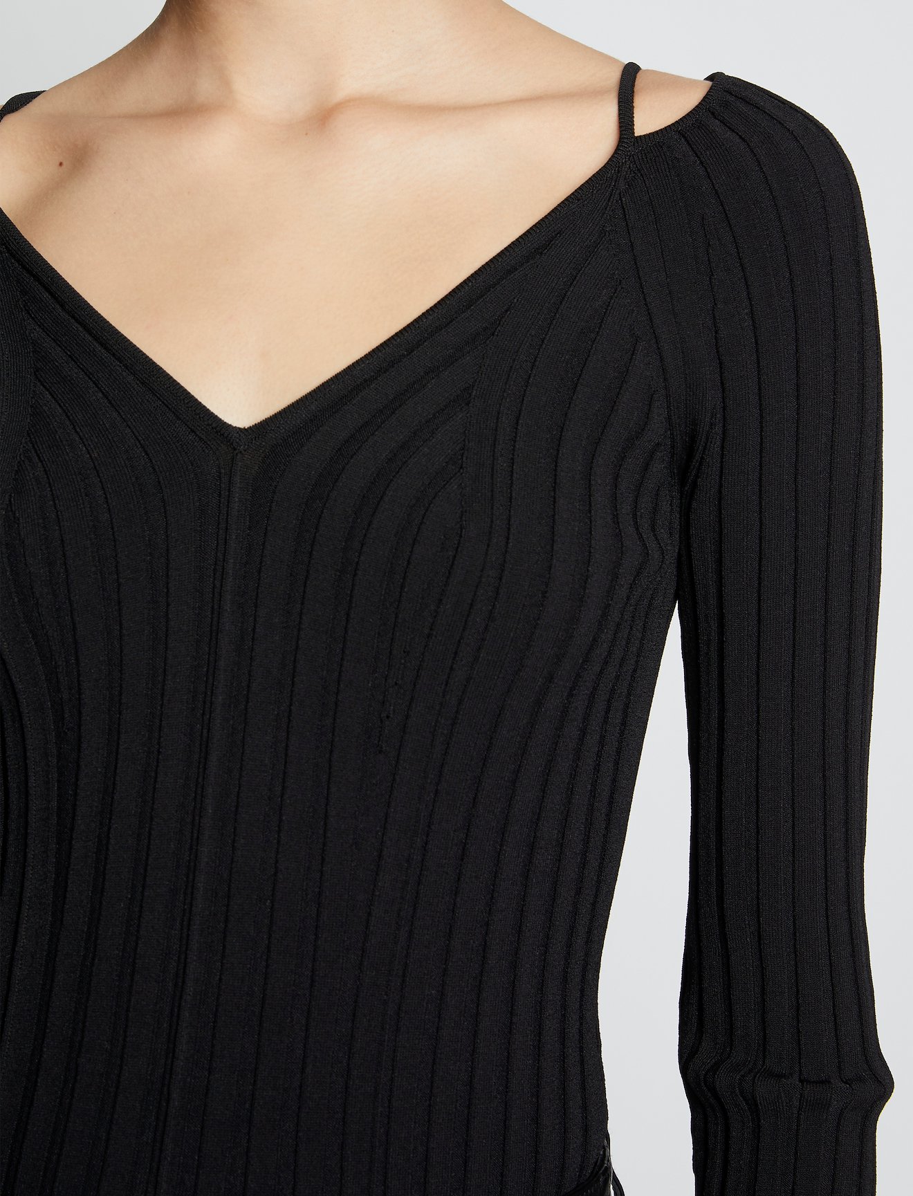 Lightweight Rib Knit V-Neck Top #4