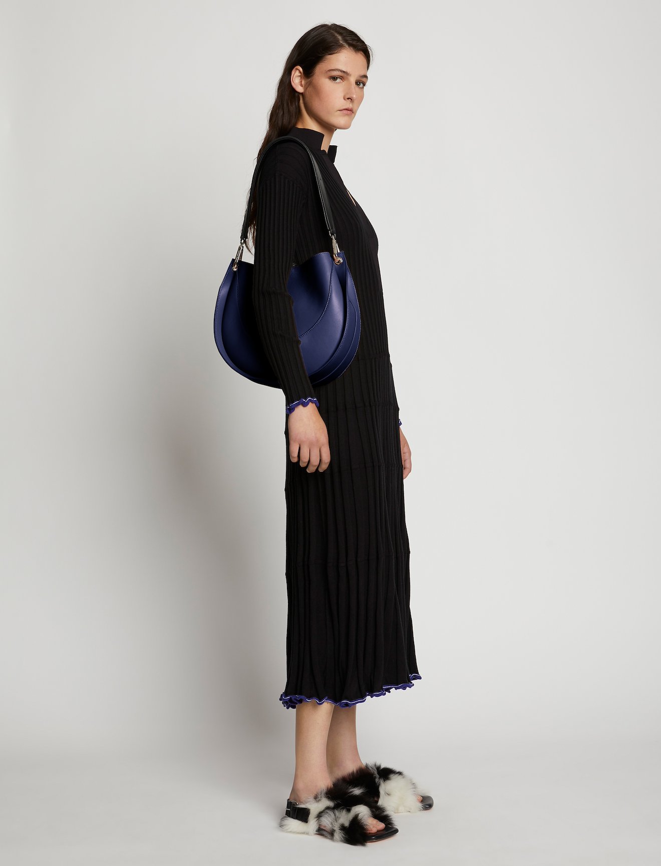 Arch Shoulder Bag #5
