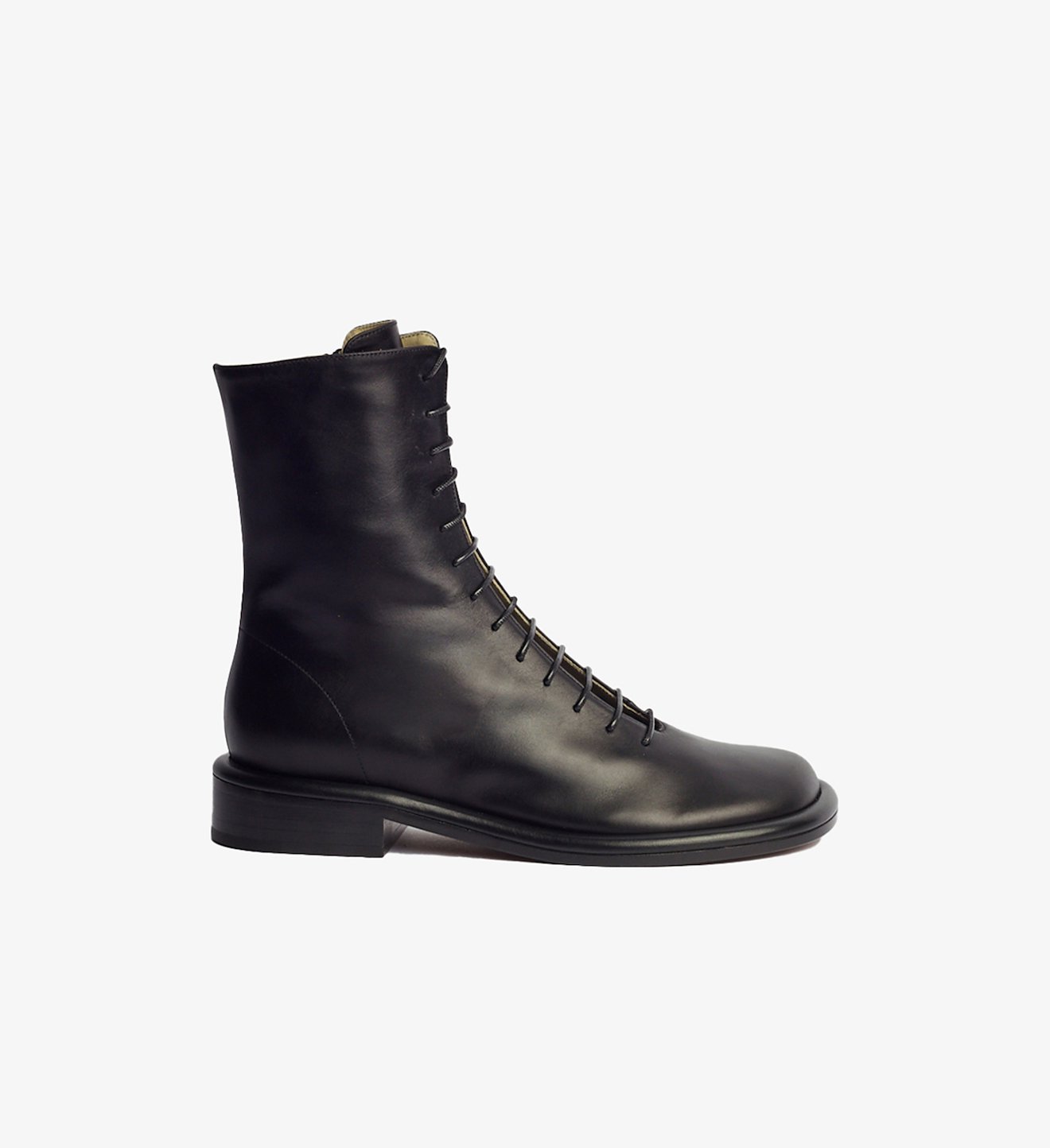 Pipe Lace up Boots