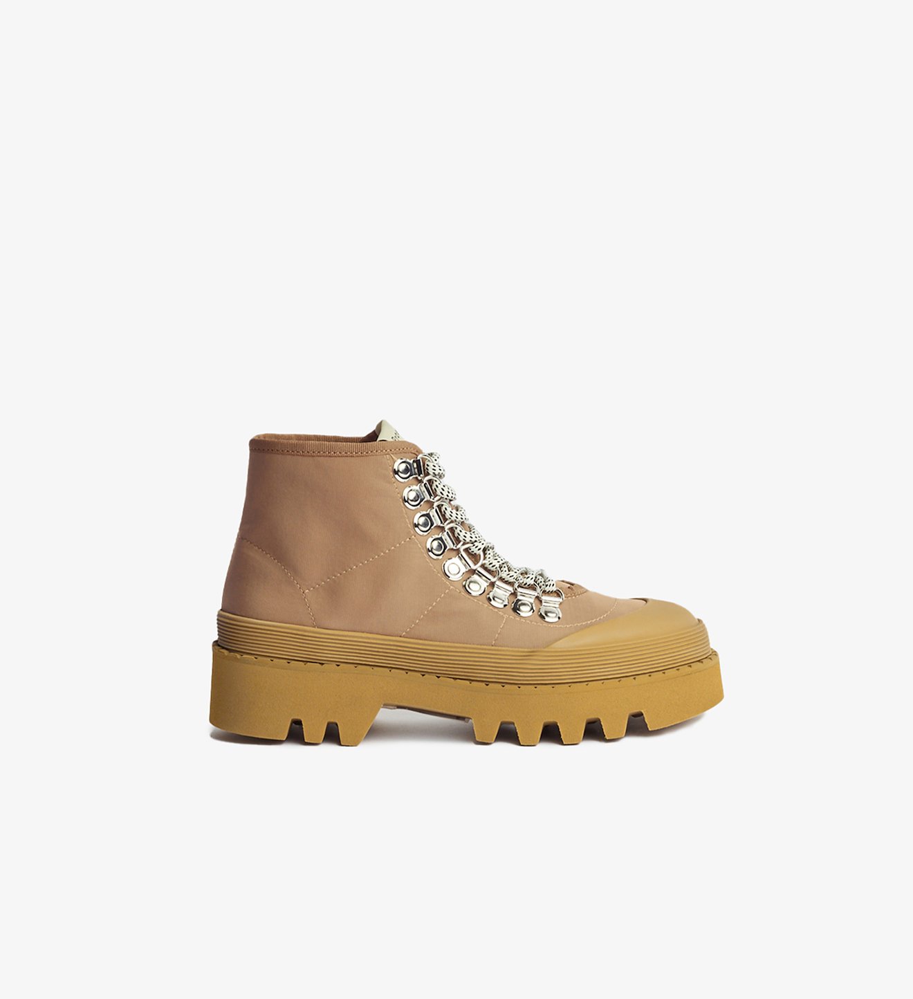 City Lug Sole Boots