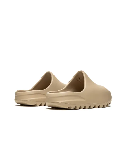 Adidas Yeezy Kids Yeezy slides 'Pure' - FARFETCH