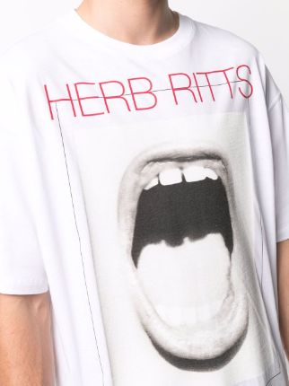 x Herb Ritts Pride T恤展示图