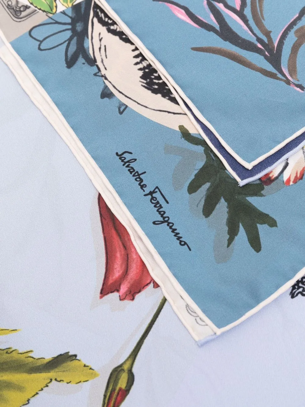 фото Salvatore ferragamo платок с графичным принтом