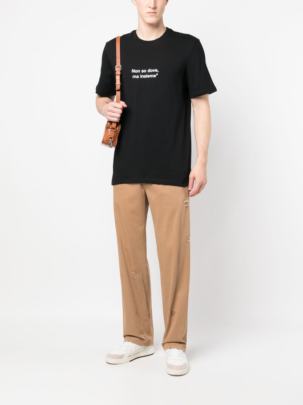 Shop Msgm Slogan-print Short-sleeved T-shirt In 黑色
