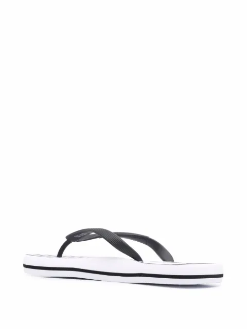 Shop Ea7 Emporio Armani logo-print flip flops with Express Delivery - FARFETCH