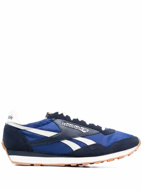 reebok vector trainers