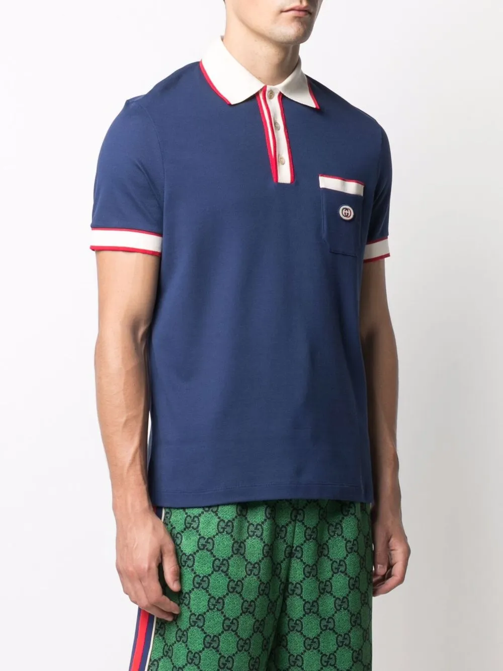 фото Gucci рубашка поло с короткими рукавами и нашивкой-логотипом