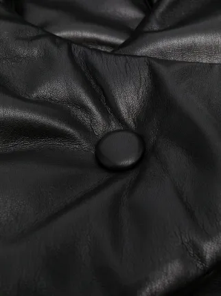 leather-look padded hood展示图