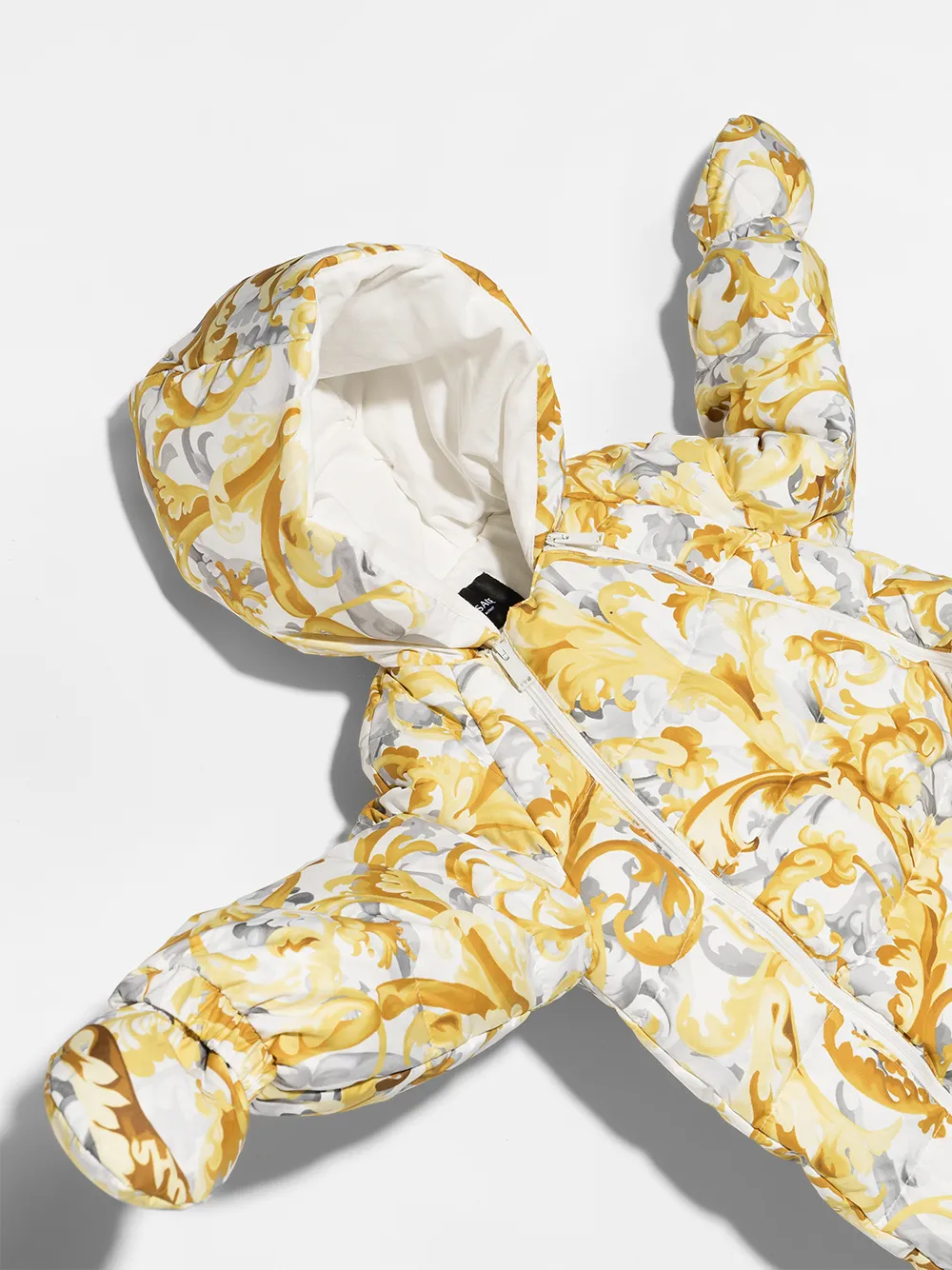 фото Versace kids дутый комбинезон с принтом