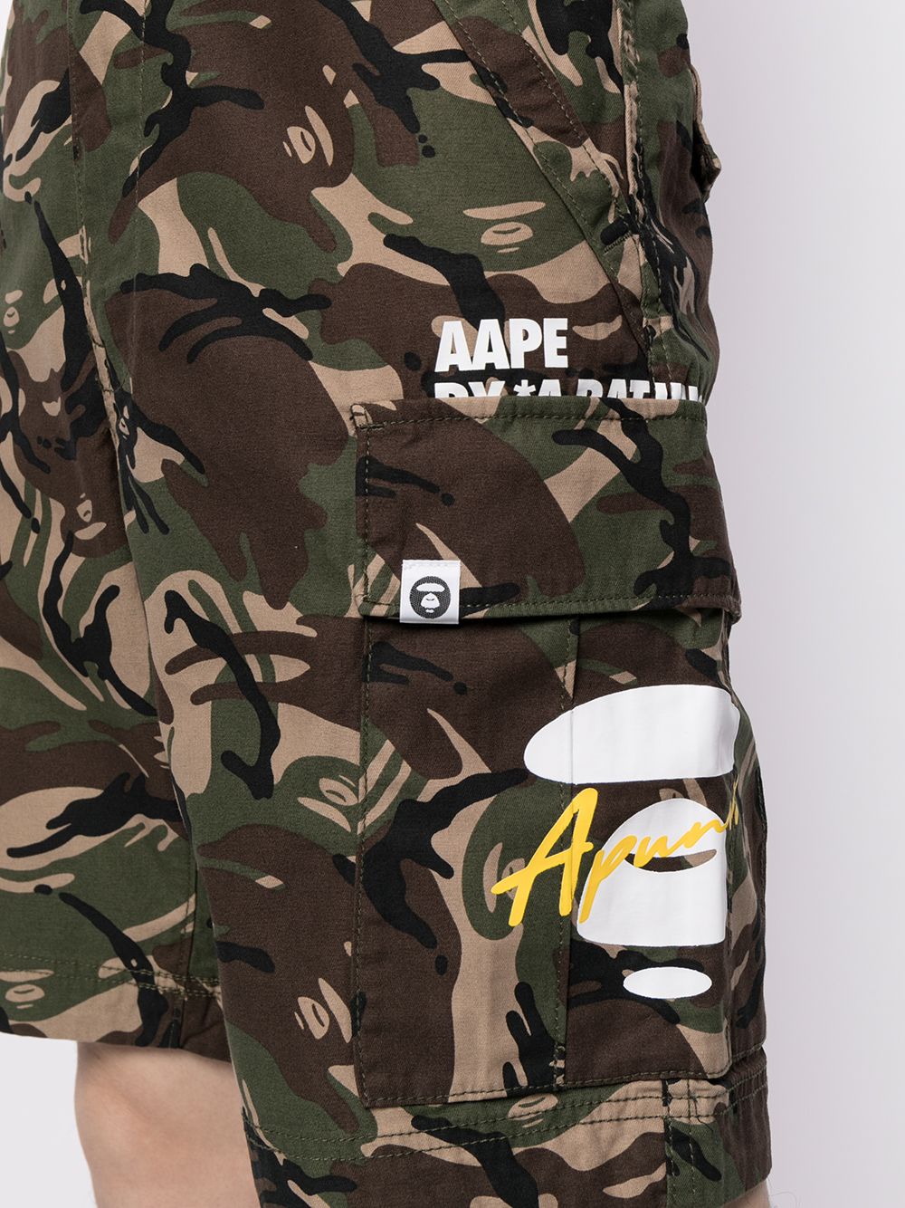 фото Aape by *a bathing ape® шорты с камуфляжным принтом