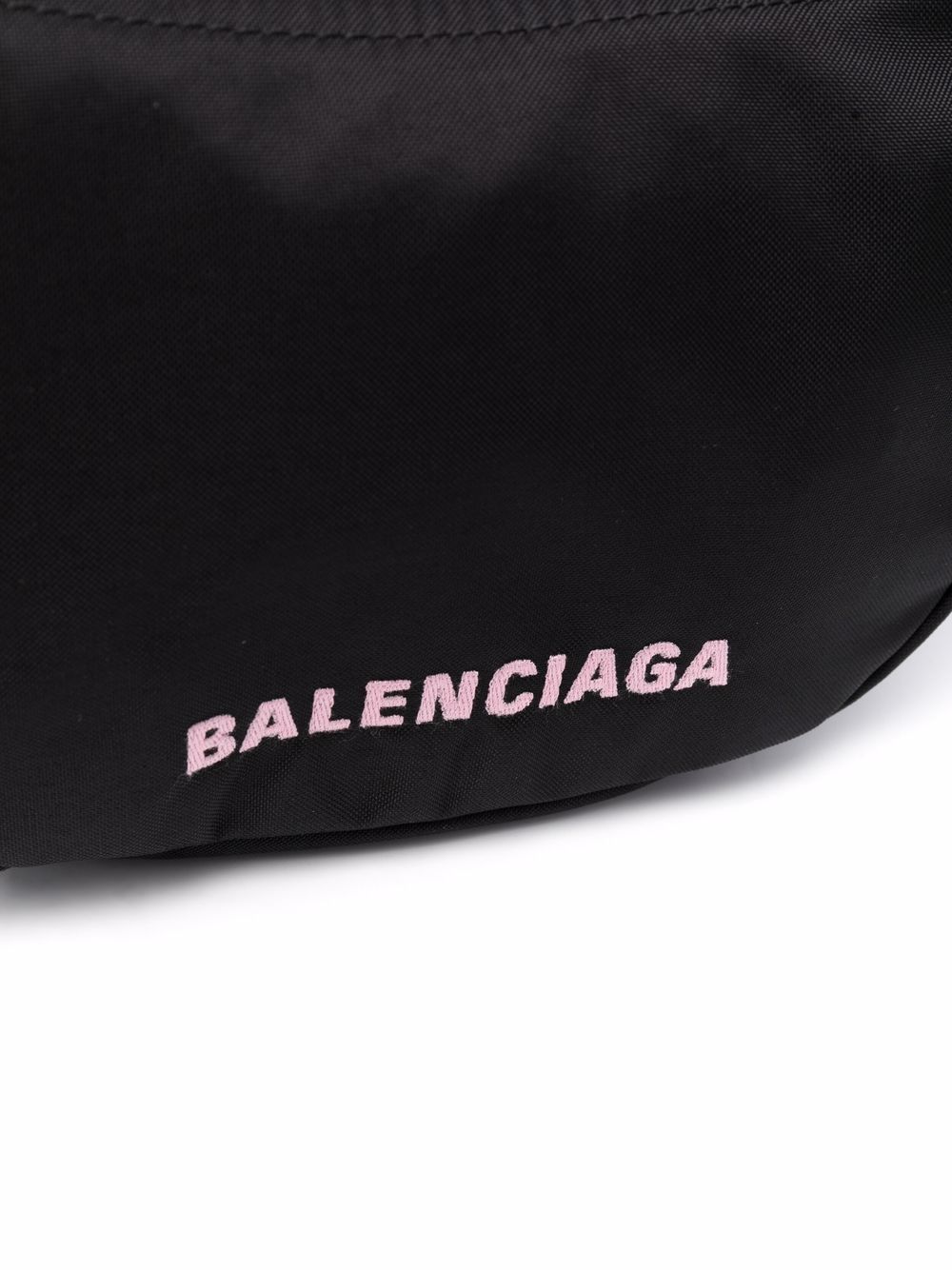 фото Balenciaga сумка на плечо с вышитым логотипом