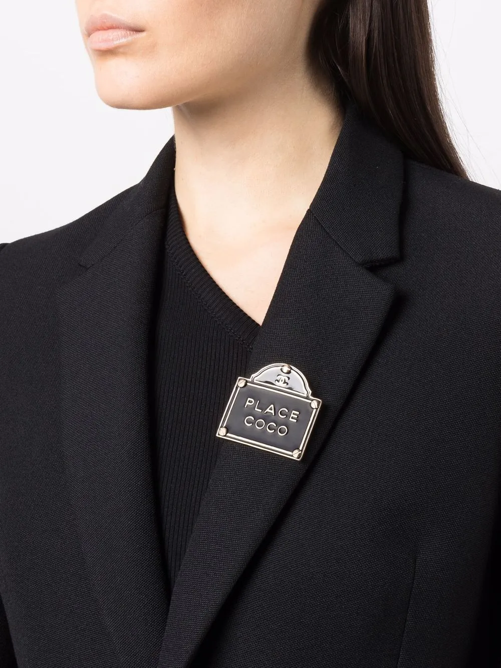 Image 2 of Chanel Pre-Owned 2015 CC Place Coco brooch