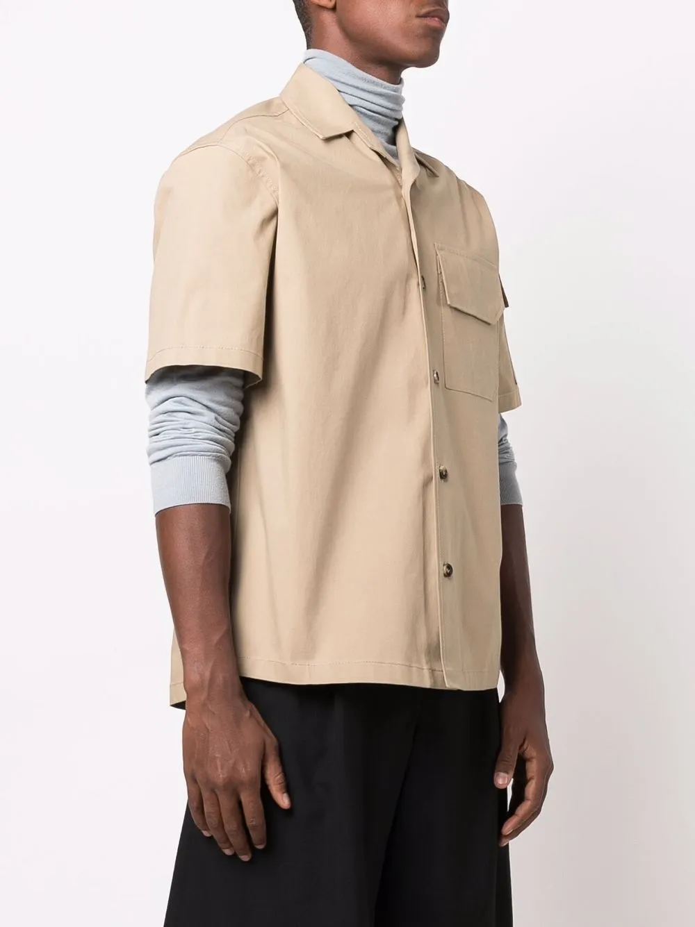 фото Bottega veneta рубашка с короткими рукавами и карманами