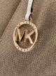 Michael Michael Kors Bolsa Annie grande metálica com alça de mão arredondada