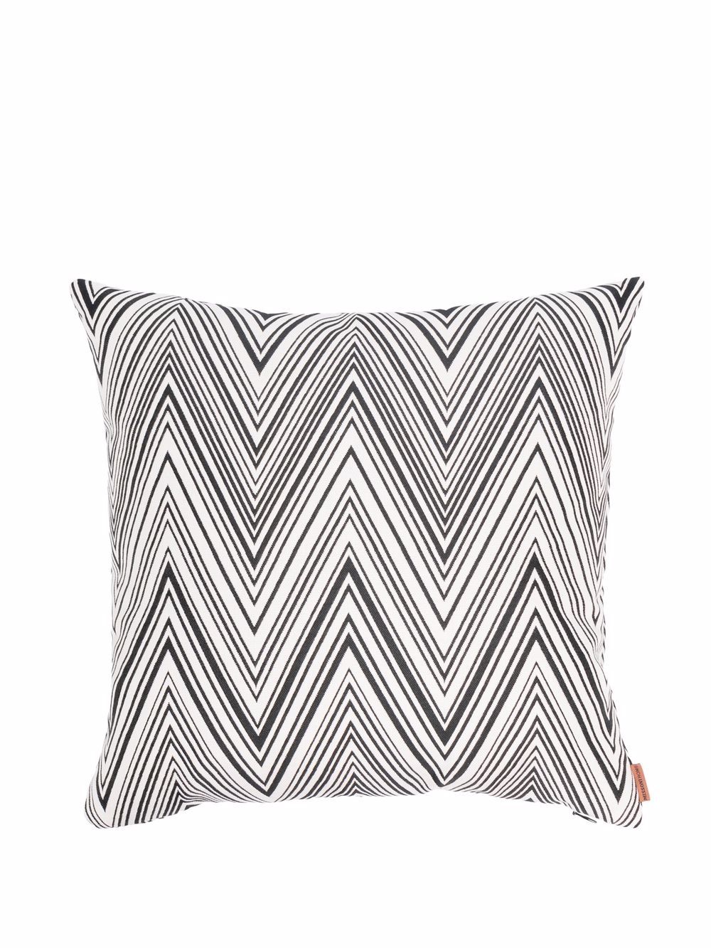 фото Missoni home подушка с узором зигзаг