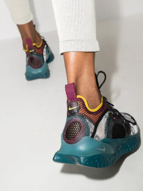 nike ispa flow 2020 on feet