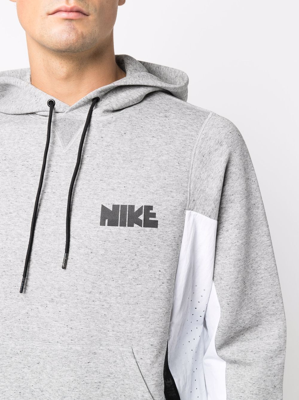 фото Nike худи со вставками и логотипом из коллаборации с sacai