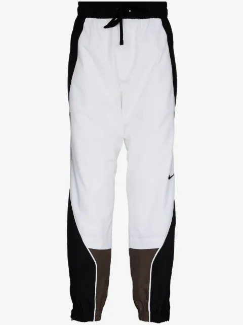 Nike pants con diseño color de Nike x Acronym
