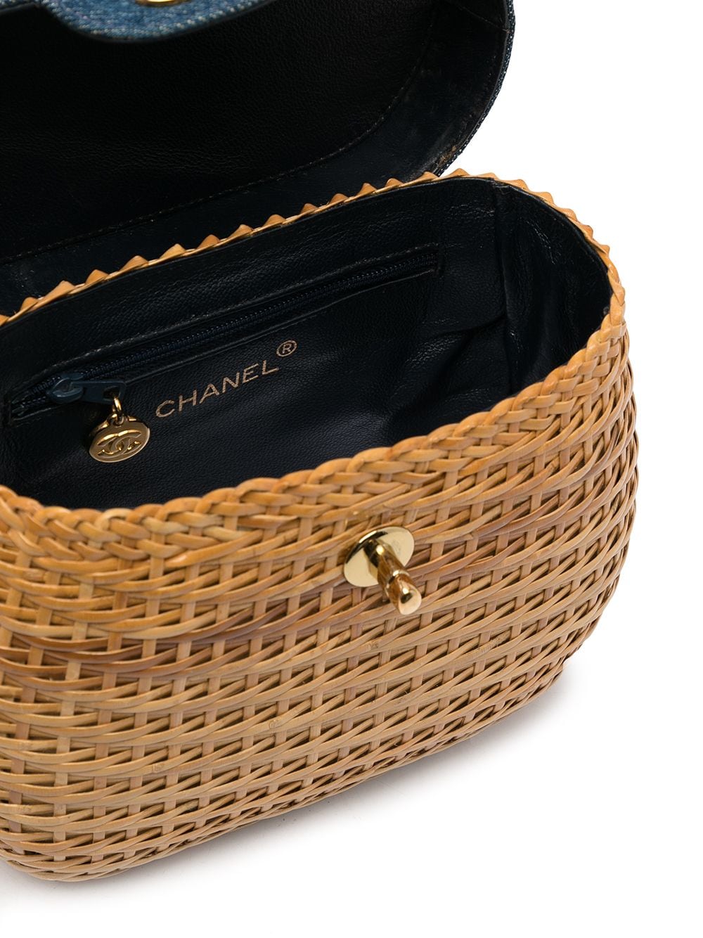 Chanel Pre-Owned 1998 CC woven basket shoulder bag