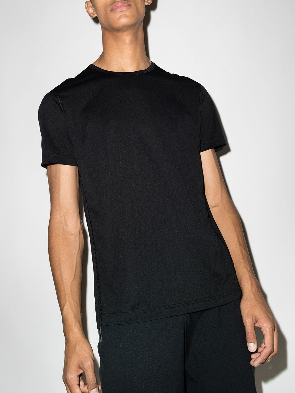 фото Reigning champ crew-neck performance t-shirt