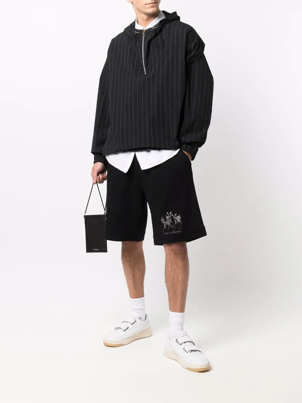 фото Burberry спортивные шорты с вышивкой unicorn