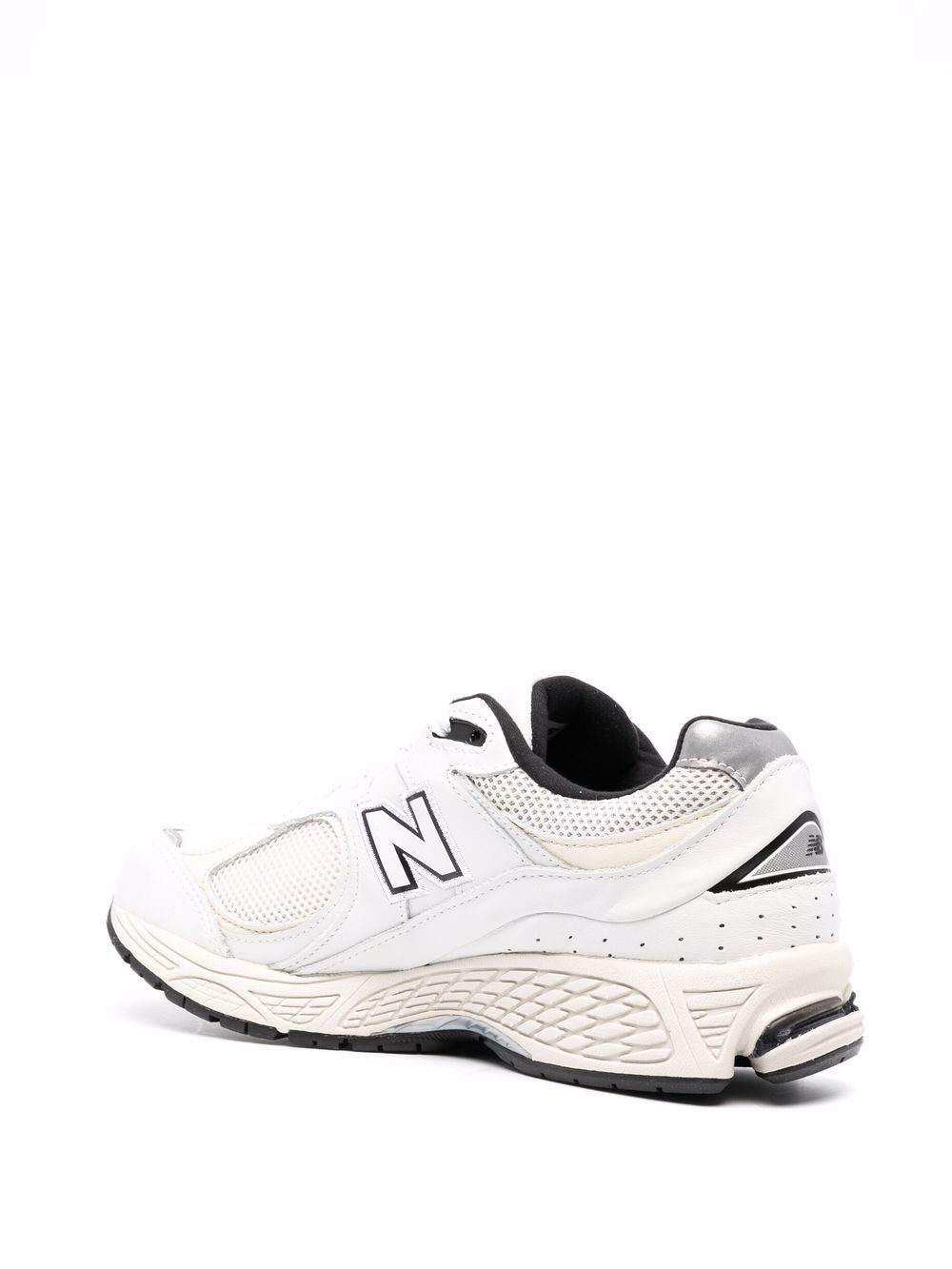 фото New balance кроссовки 2002r на шнуровке