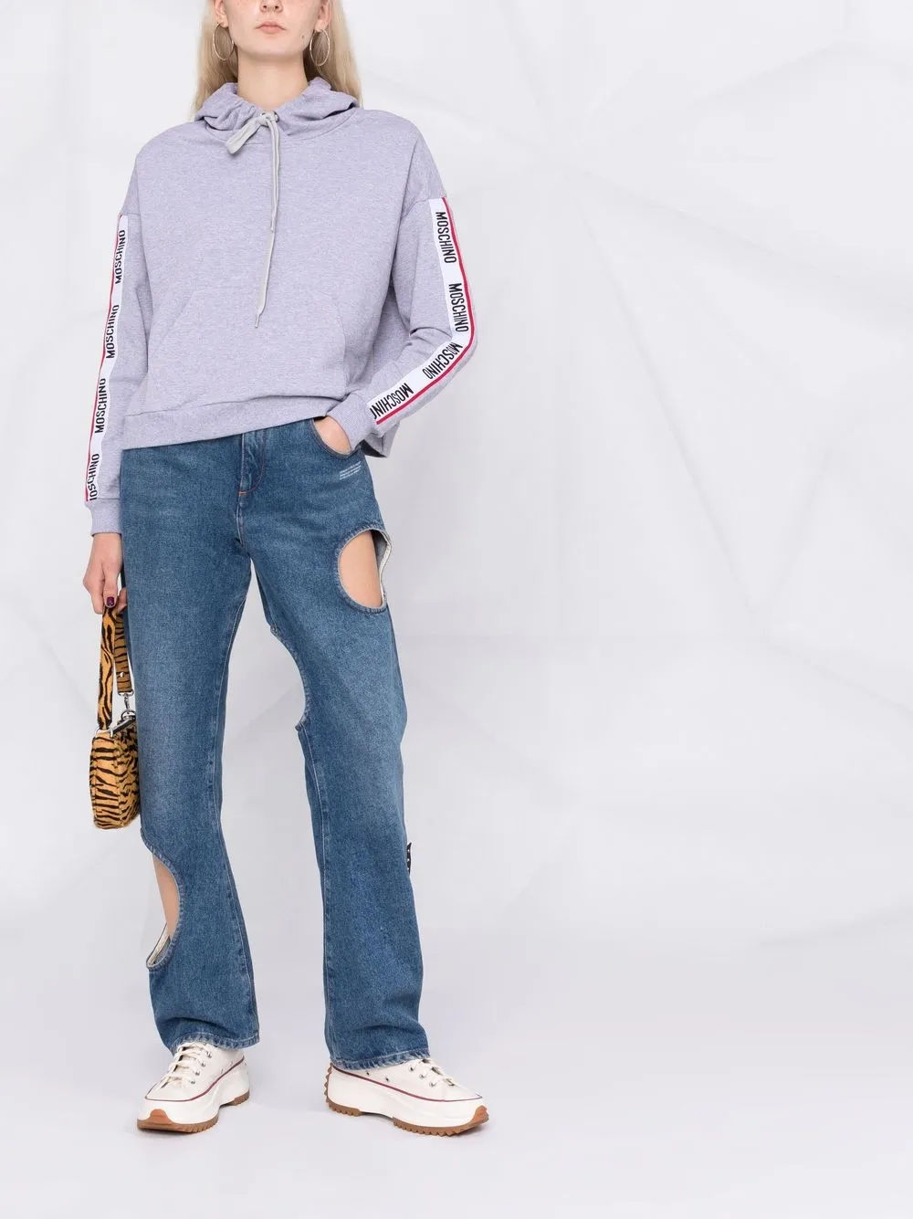 фото Moschino худи с длинными рукавами и логотипом