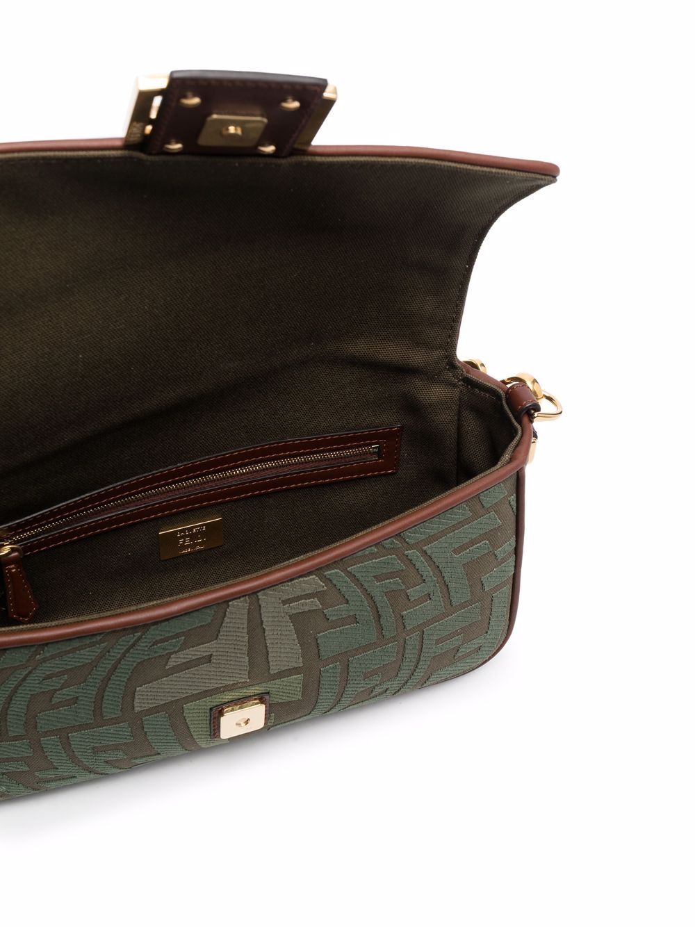 фото Fendi сумка на плечо baguette среднего размера