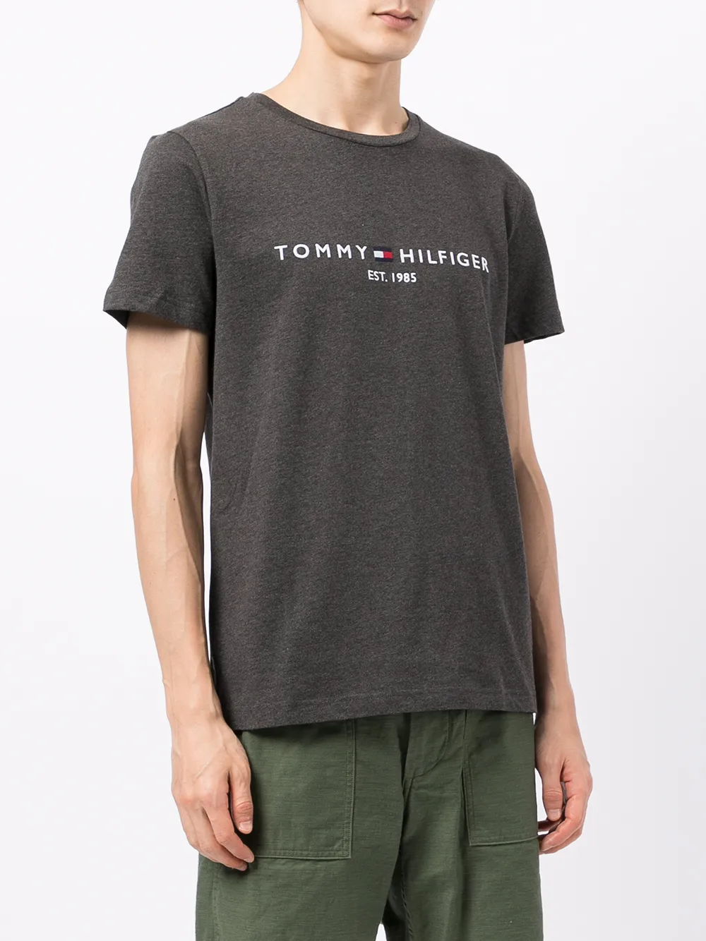 фото Tommy hilfiger футболка с логотипом