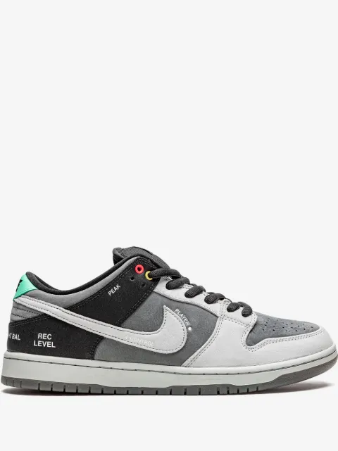 Nike SB Dunk Low Pro ISO "Vx1000" sneakers