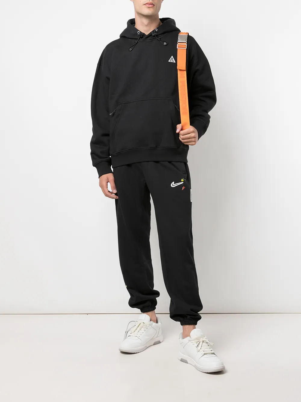 Nike logo-embroidered drawstring track trousers | Sweatpants | Image 2