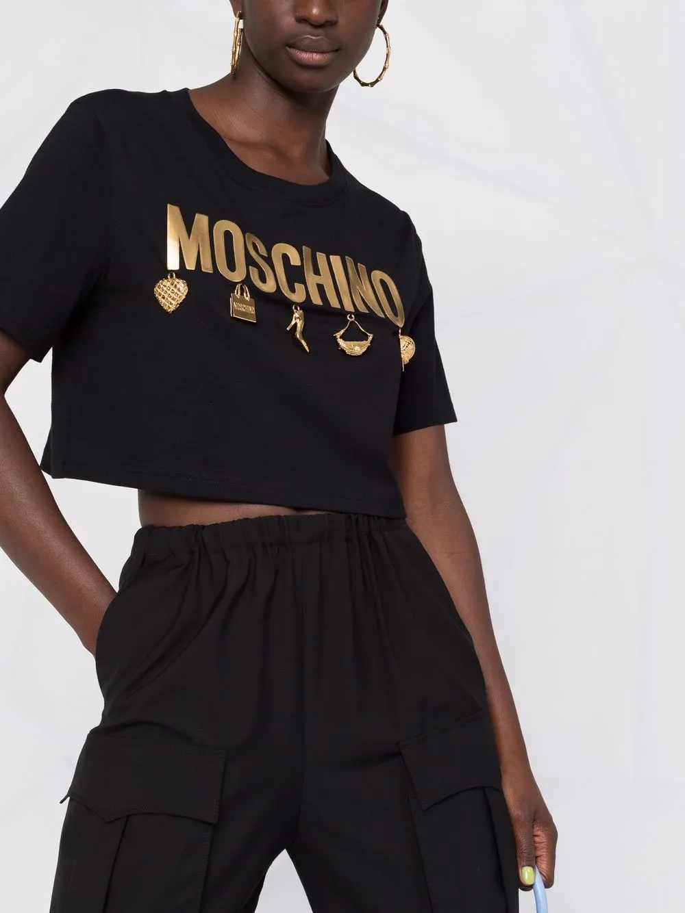 фото Moschino укороченная футболка с логотипом