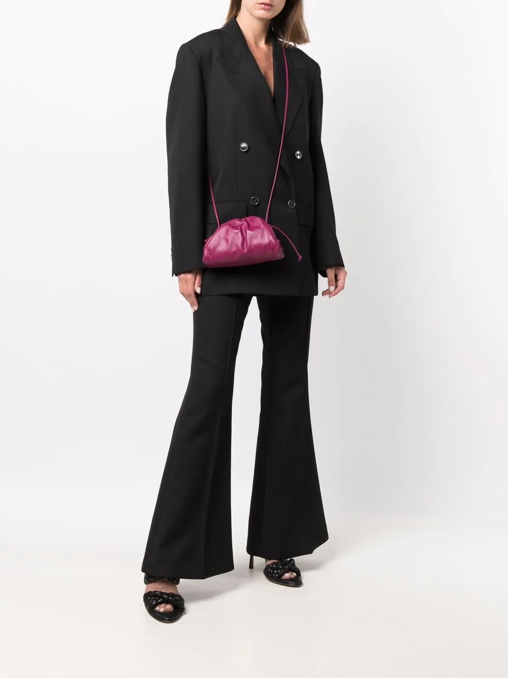 Imagem 2 de Bottega Veneta Bolsa transversal Pouch mini