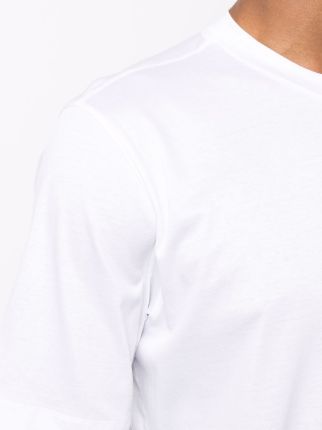 mock neck T-shirt展示图