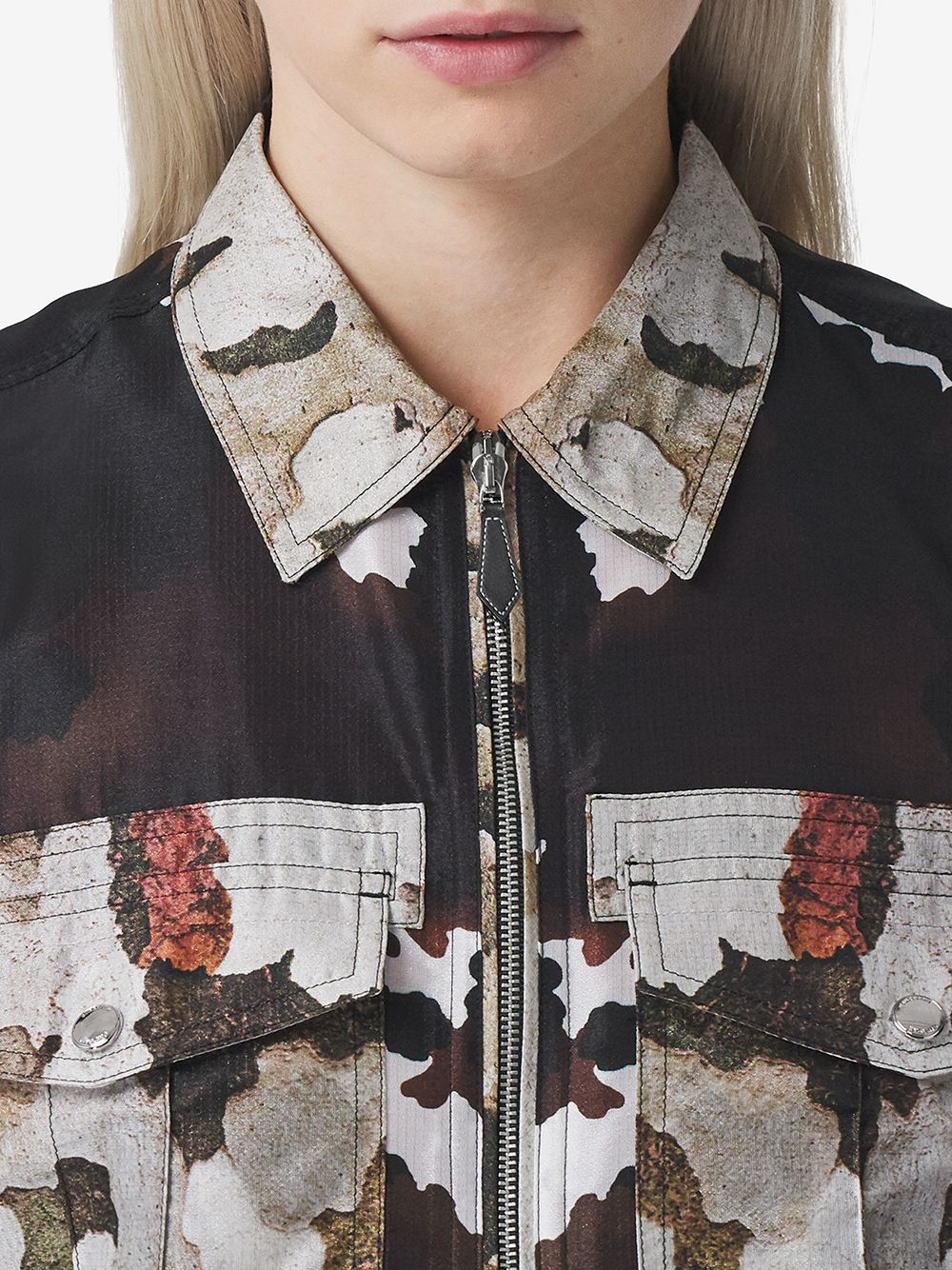 фото Burberry рубашка в стиле милитари с камуфляжным принтом