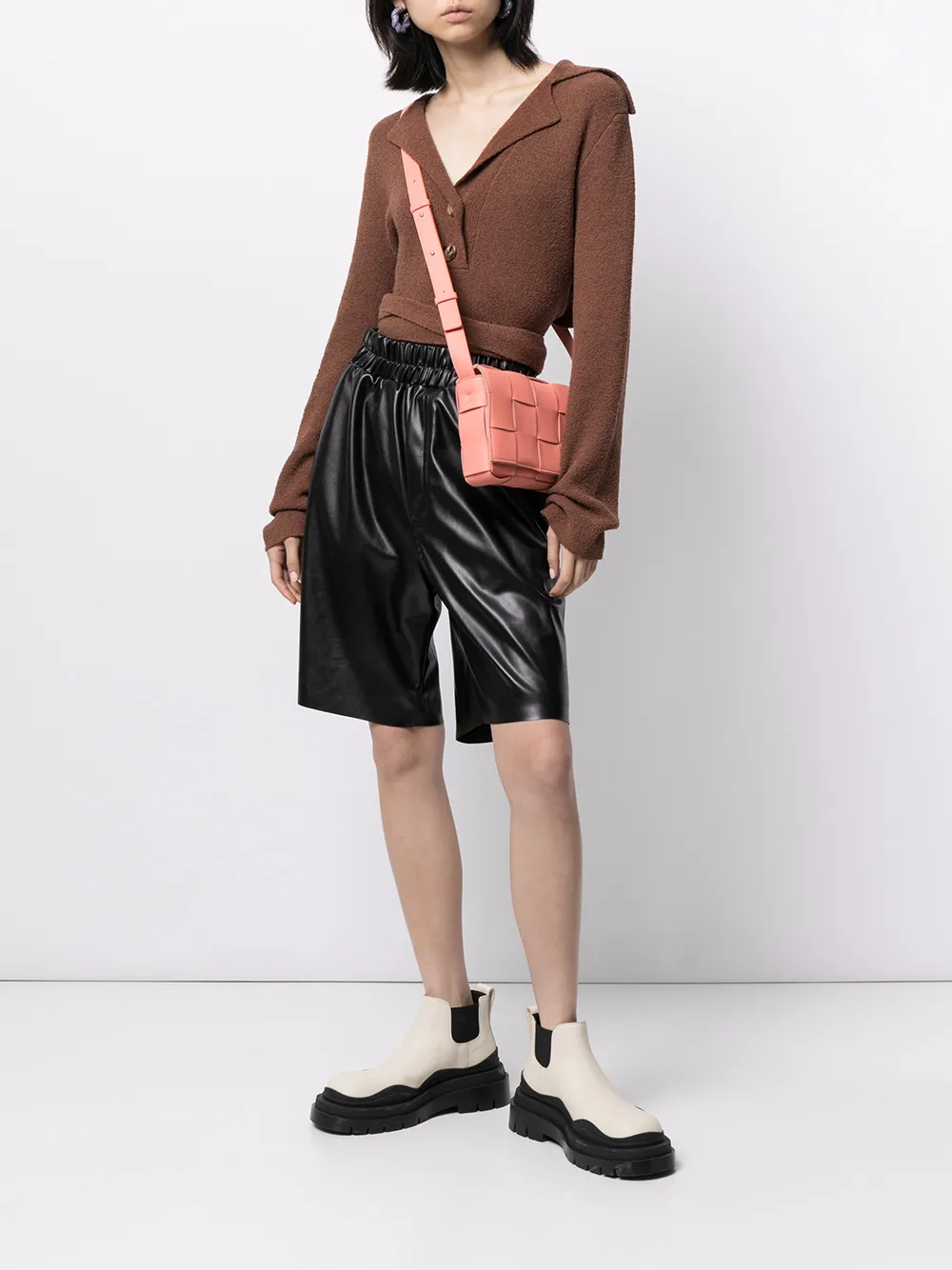 Image 2 of Bottega Veneta Maxi Intrecciato Cassette crossbody bag