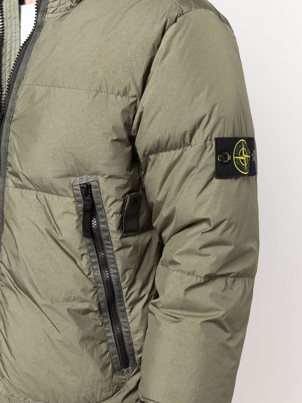 фото Stone island пуховик с нашивкой-логотипом и капюшоном