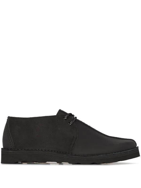 Clarks desert trek black deals
