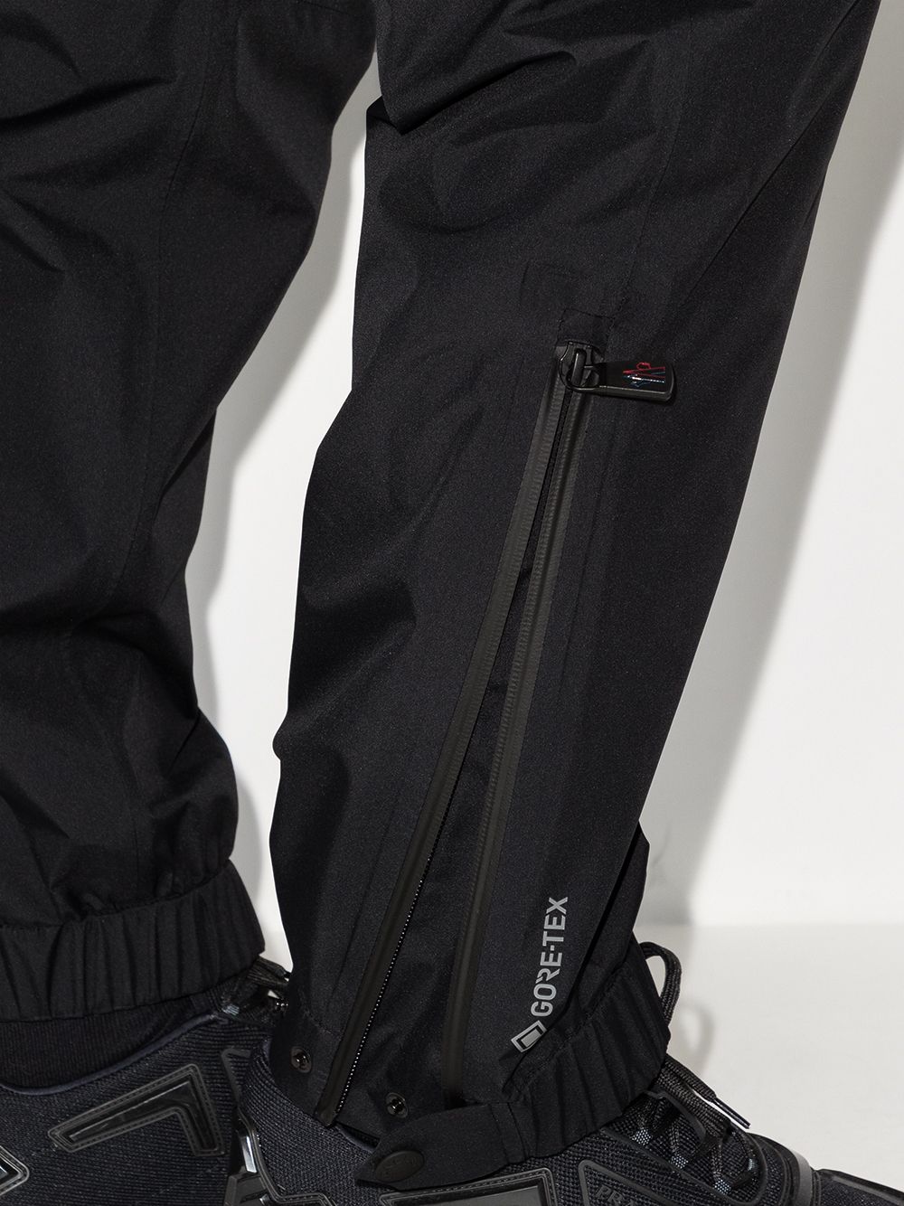 Shop Moncler Gore-tex Straight-leg Trousers In Schwarz