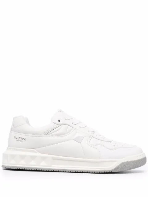 valentino one stud low