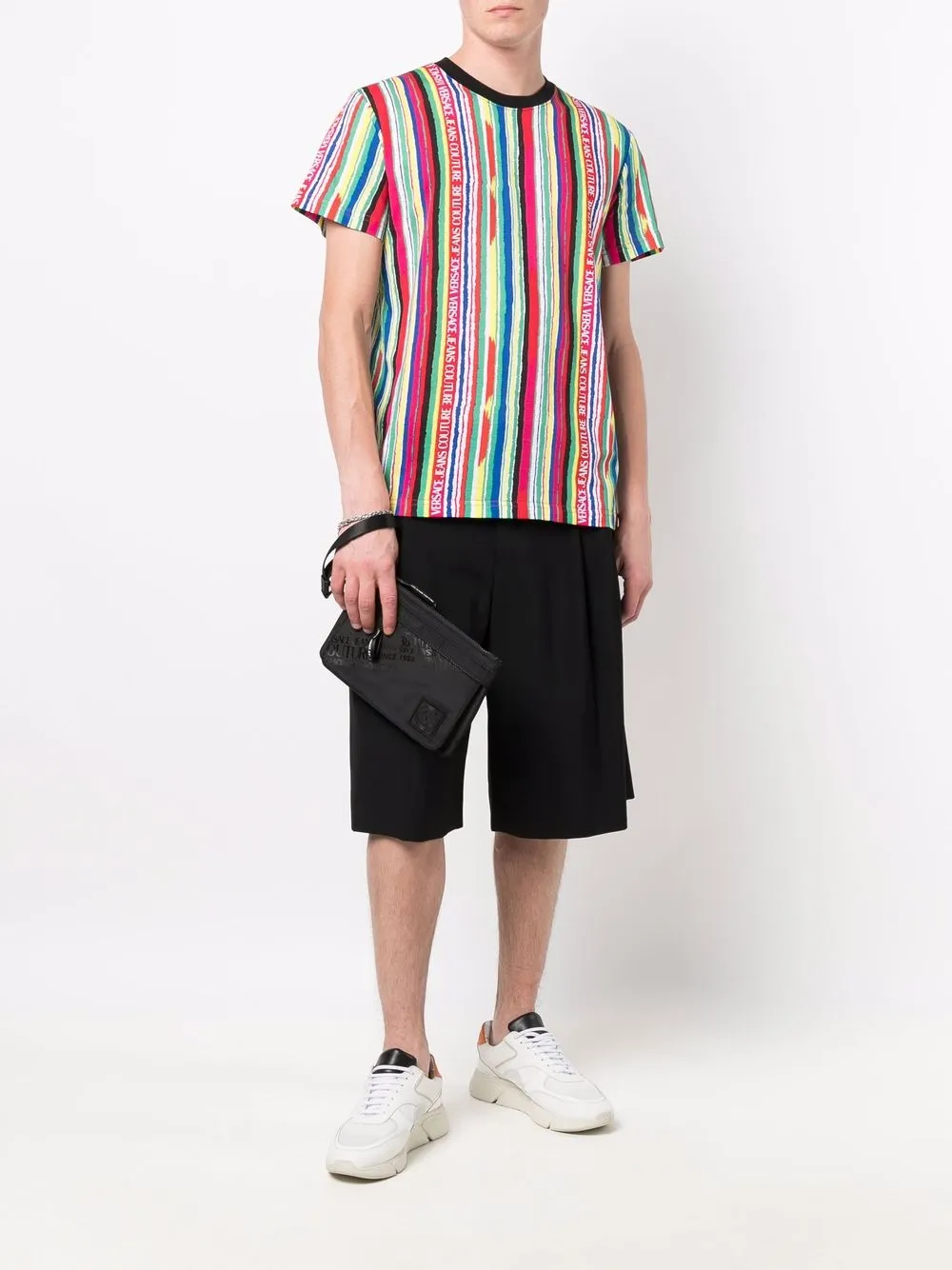 фото Versace jeans couture футболка pride project с логотипом