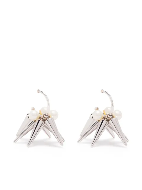 E.M. spike pearl earrings