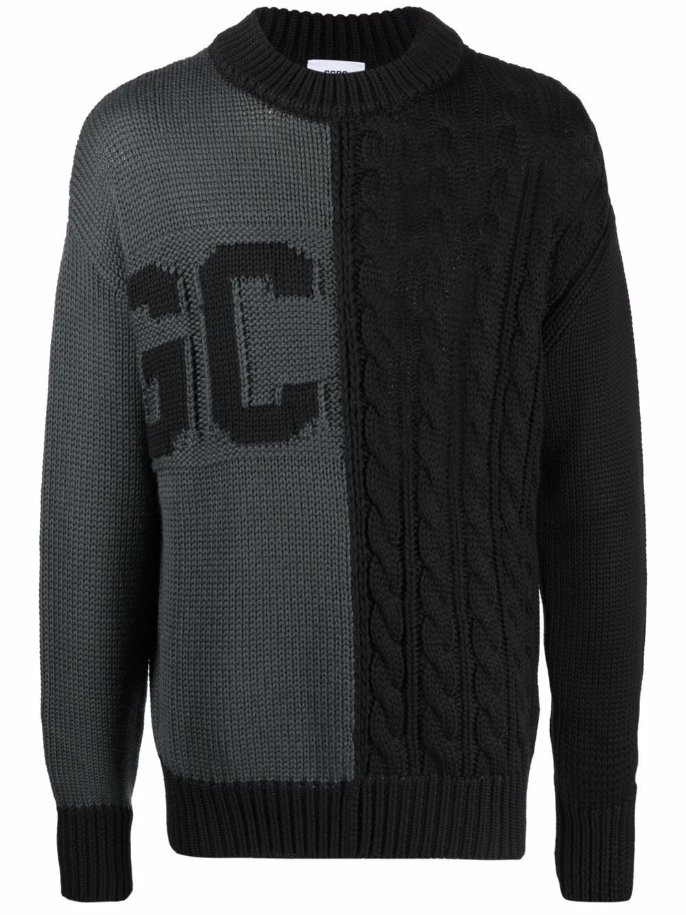 Shop Gcds logo-printed cable-knit jumper with Express Delivery - FARFETCH