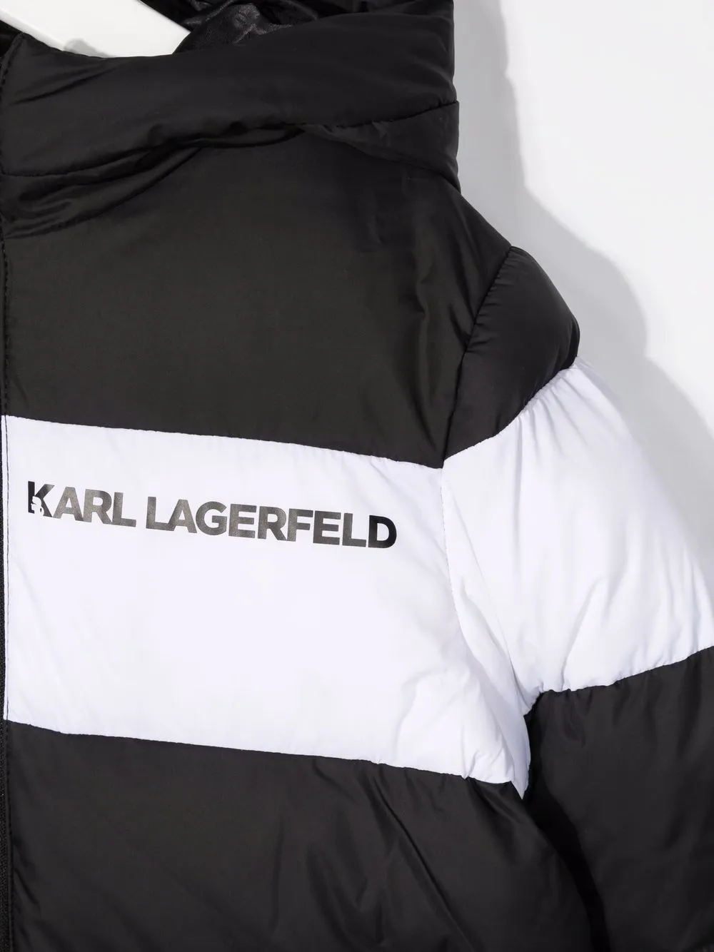 фото Karl lagerfeld kids пуховик с принтом karl