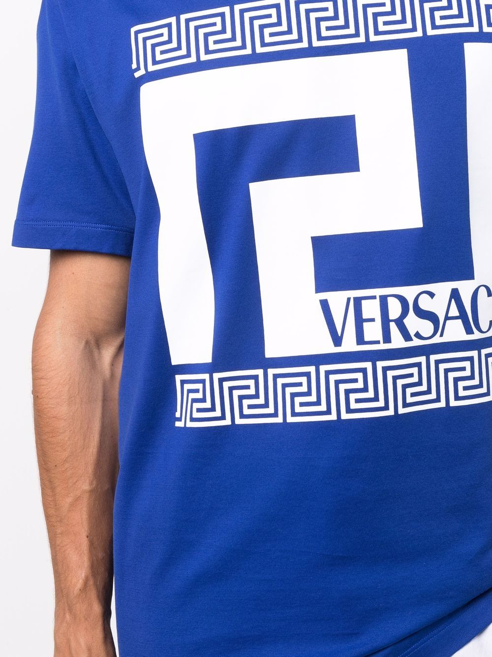 фото Versace футболка с логотипом