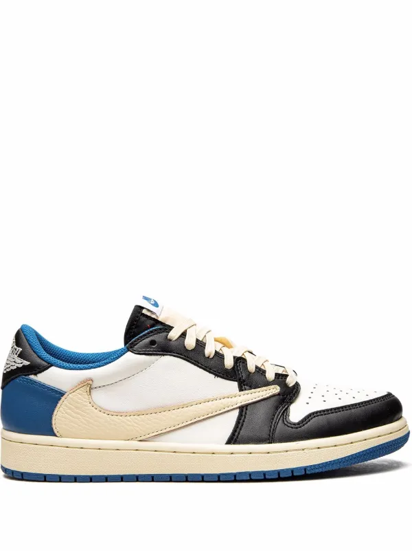 安いSALE Travis Scott × Nike Air Jordan 1 Low azmagazine.com.br